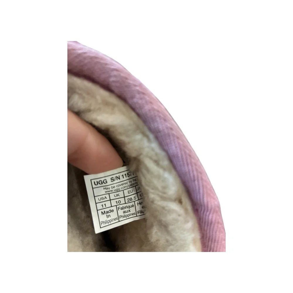 UGG‎ Pink Star Print Sheepskin Lined Boots Kids Size 11 Youth